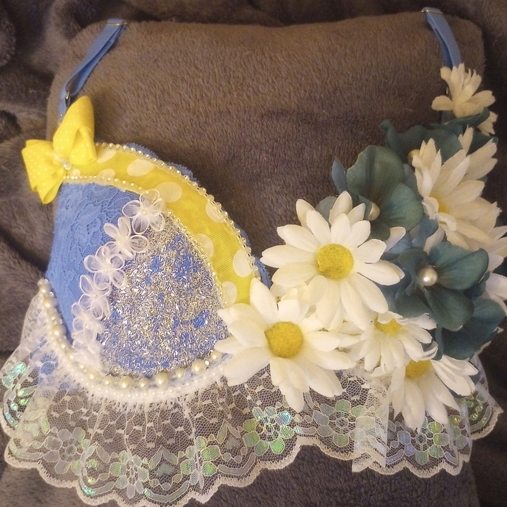 🚨Rave Bras💥 🌼 Daisy Rave Girl Bras🌼